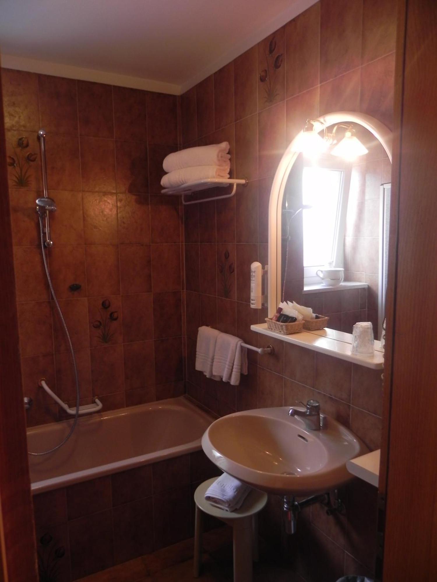 קאנזיי Hotel Italia מראה חיצוני תמונה